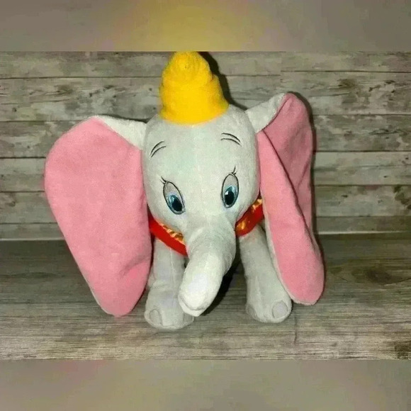 Disney medium-size Dumbo plush - Picture 1 of 6